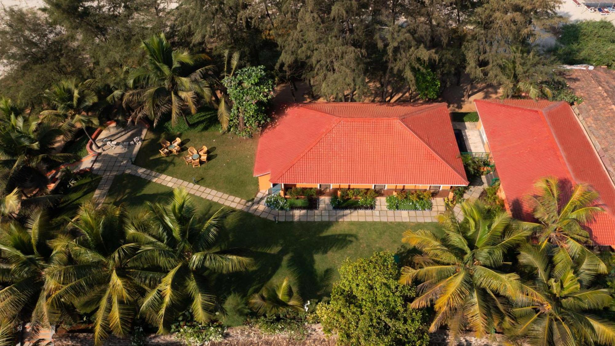 Regenta Place Mandrem Beach Resort Exterior foto