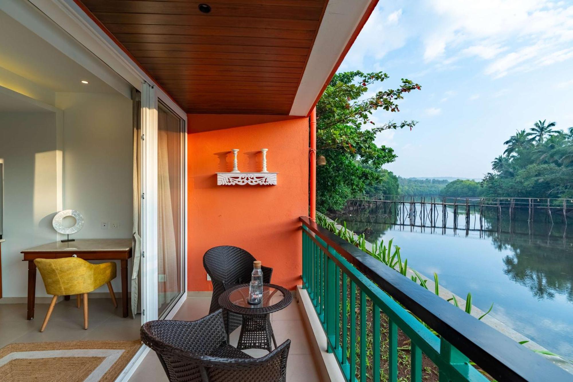 Regenta Place Mandrem Beach Resort Exterior foto