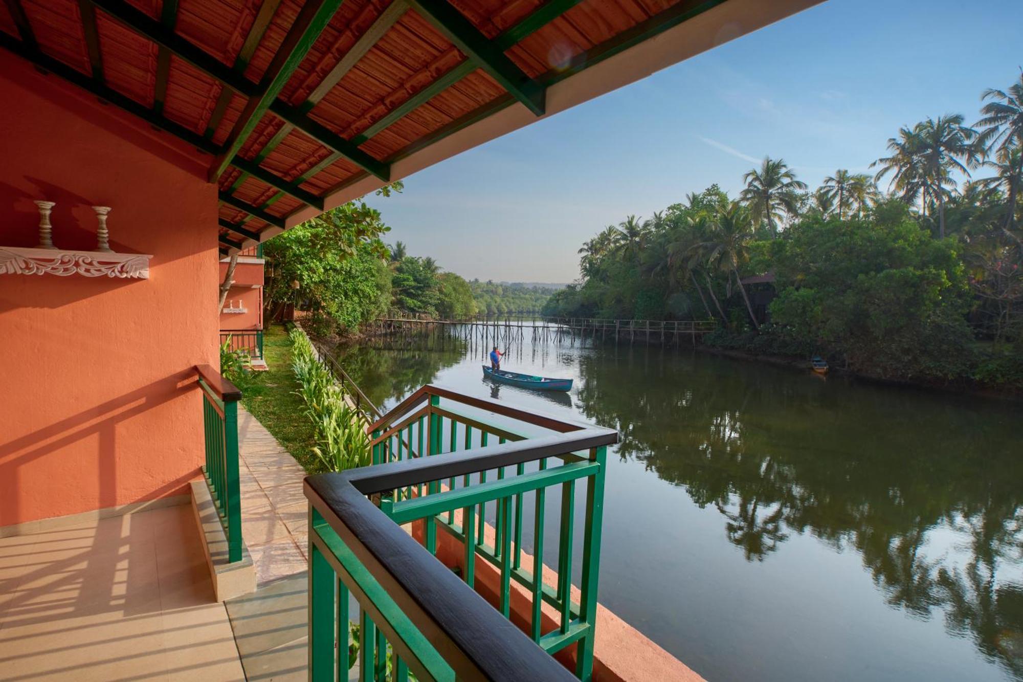 Regenta Place Mandrem Beach Resort Exterior foto