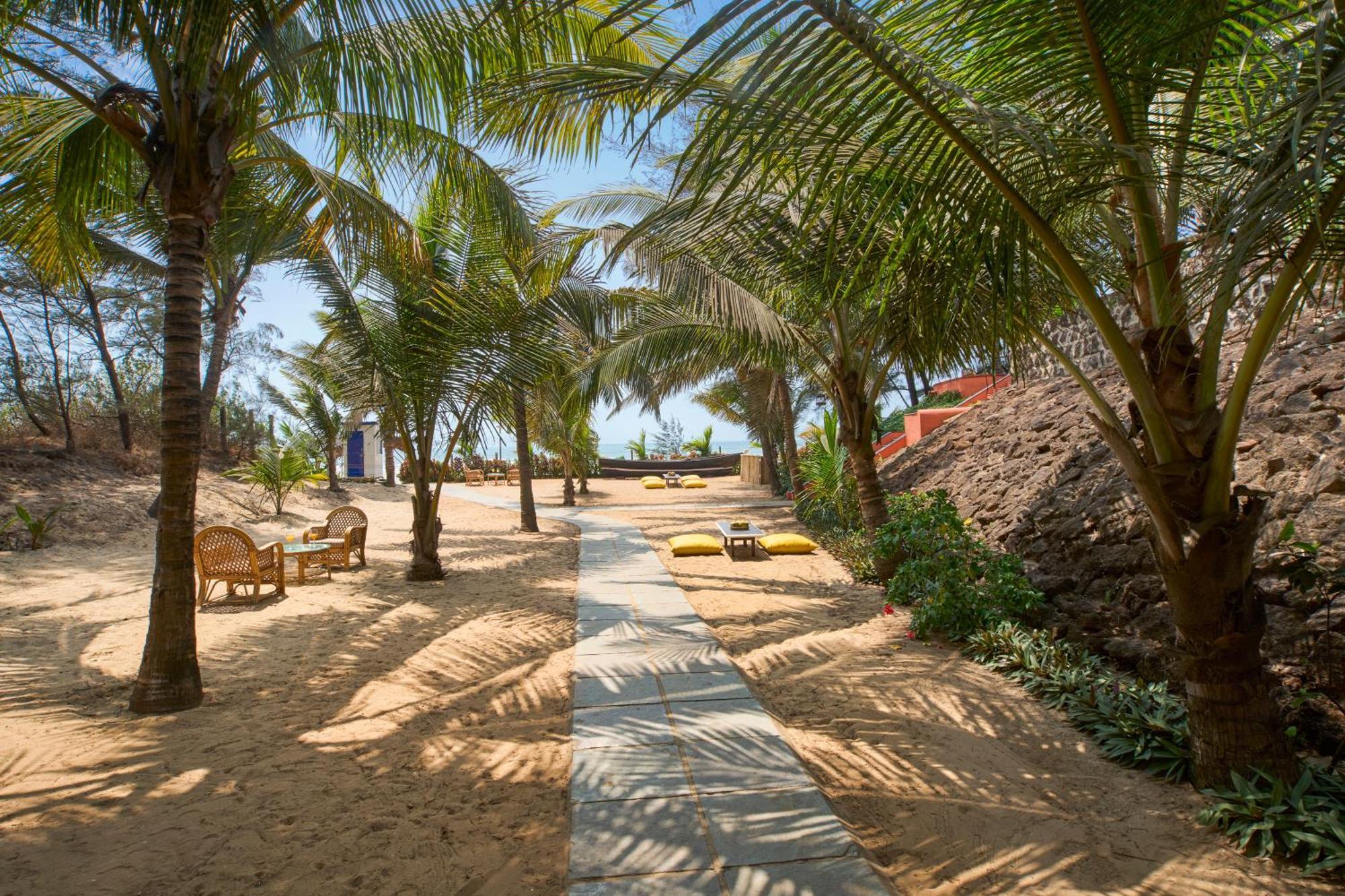 Regenta Place Mandrem Beach Resort Exterior foto